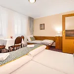 Gasthuis Koruna 3*